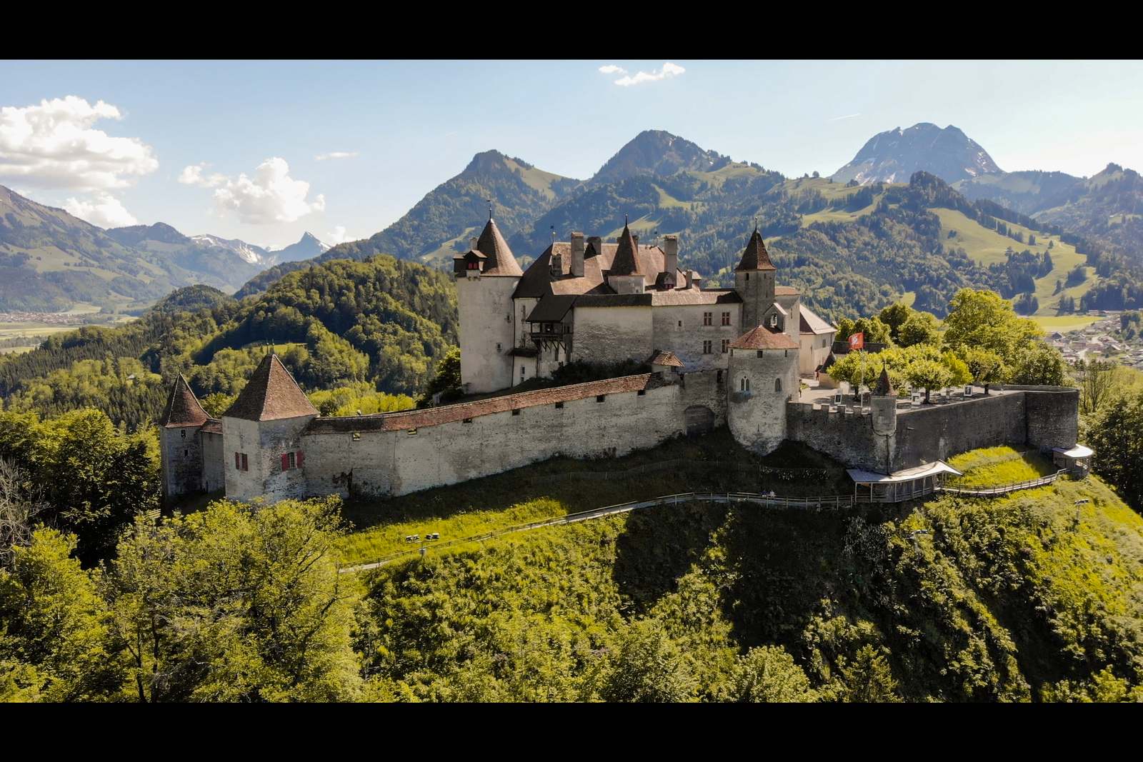 French Switzerland: a Private Tour of Gruyeres, Cailler and Lavaux